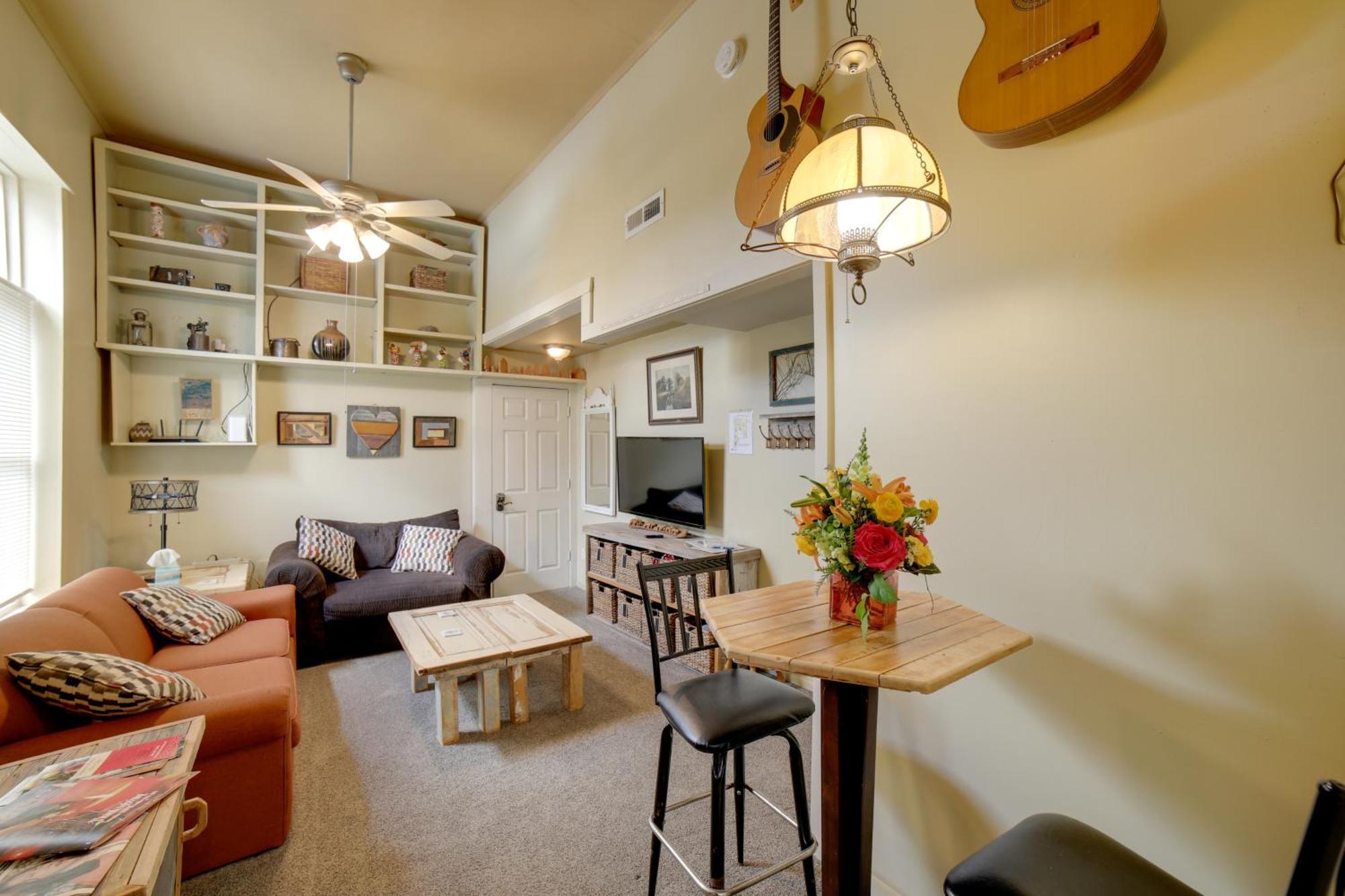 Walk To Water St And River Quaint Saugatuck Apt Extérieur photo